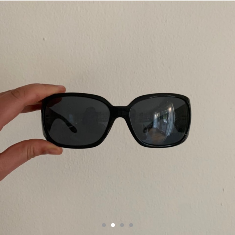 Chanel sunglasses - Picture 2 of 6